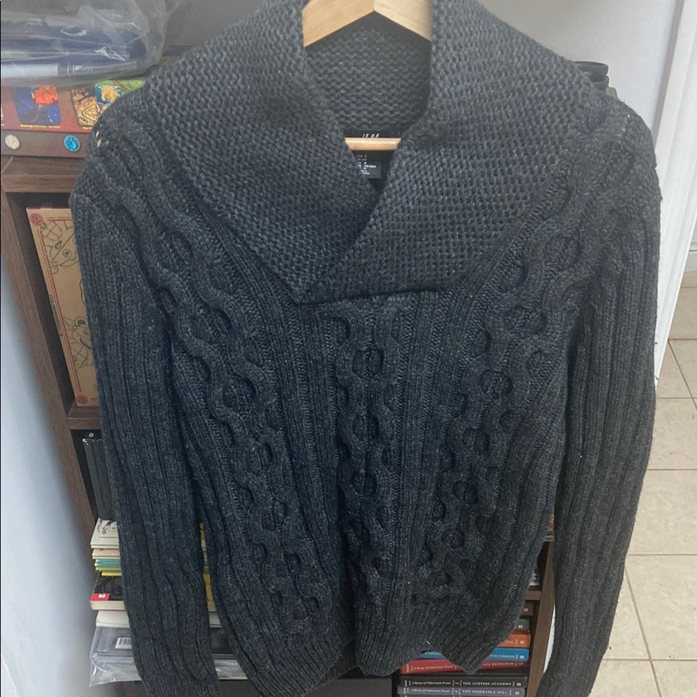 H&M Cozy Black Cable Knit Sweater